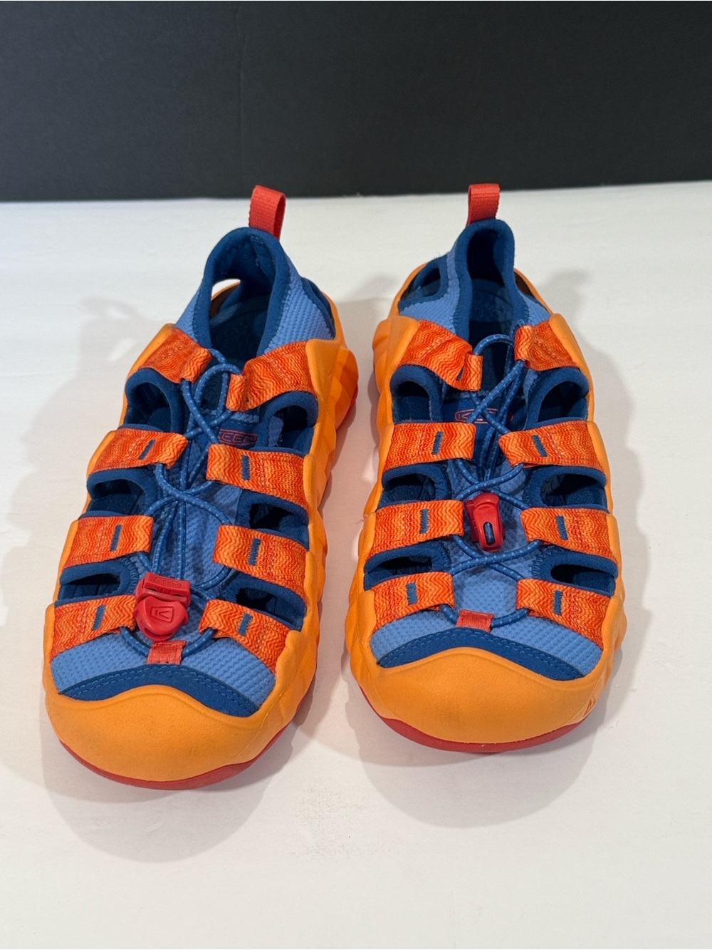 Keen Hypeport H2 closed toe sandals vibrant color for men’s size 8.5